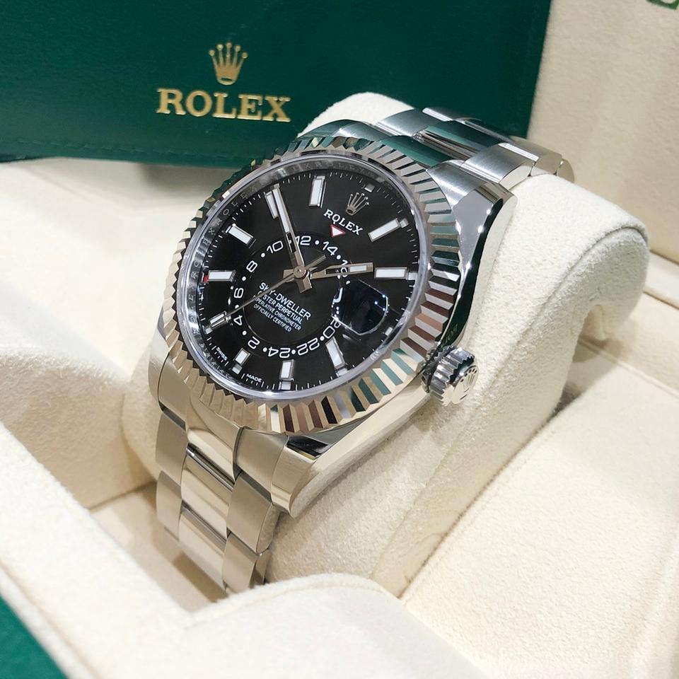 Rolex Sky-Dweller 326934 Black Dial Oyster Bracelet