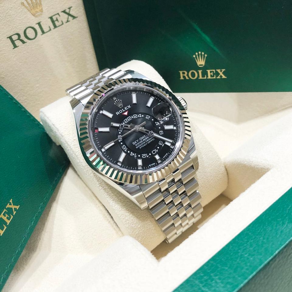 Rolex Sky-Dweller 326934 Black Index Dial Jubilee Bracelet