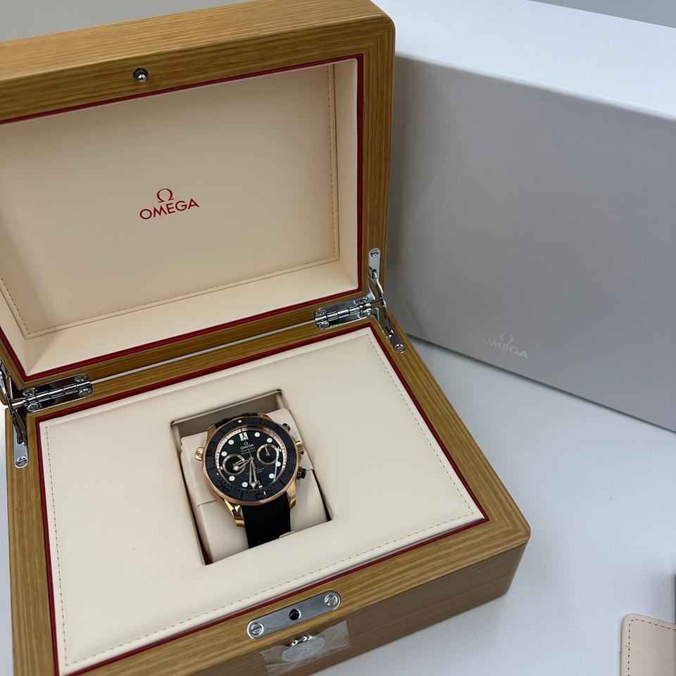 Omega Seamaster Diver 300M Co-Axial Master Chronometer Chronograph