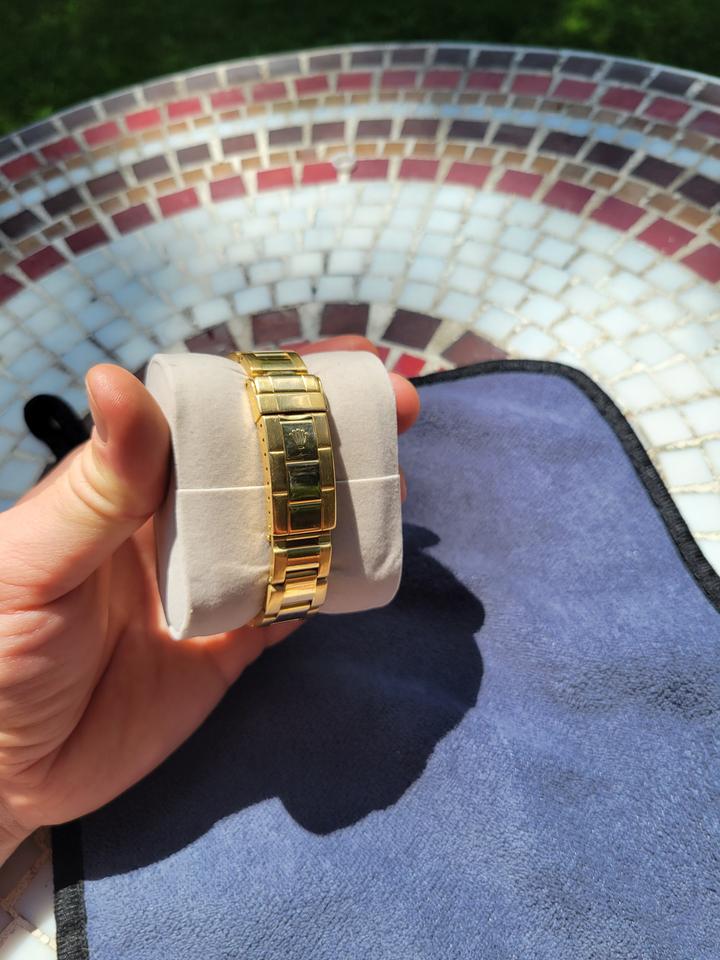 Rolex Submariner Date 16618 18K Yellow Gold Black Dial