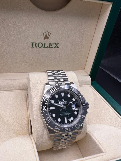 Rolex GMT-Master II Bruce Wayne 126710GRNR