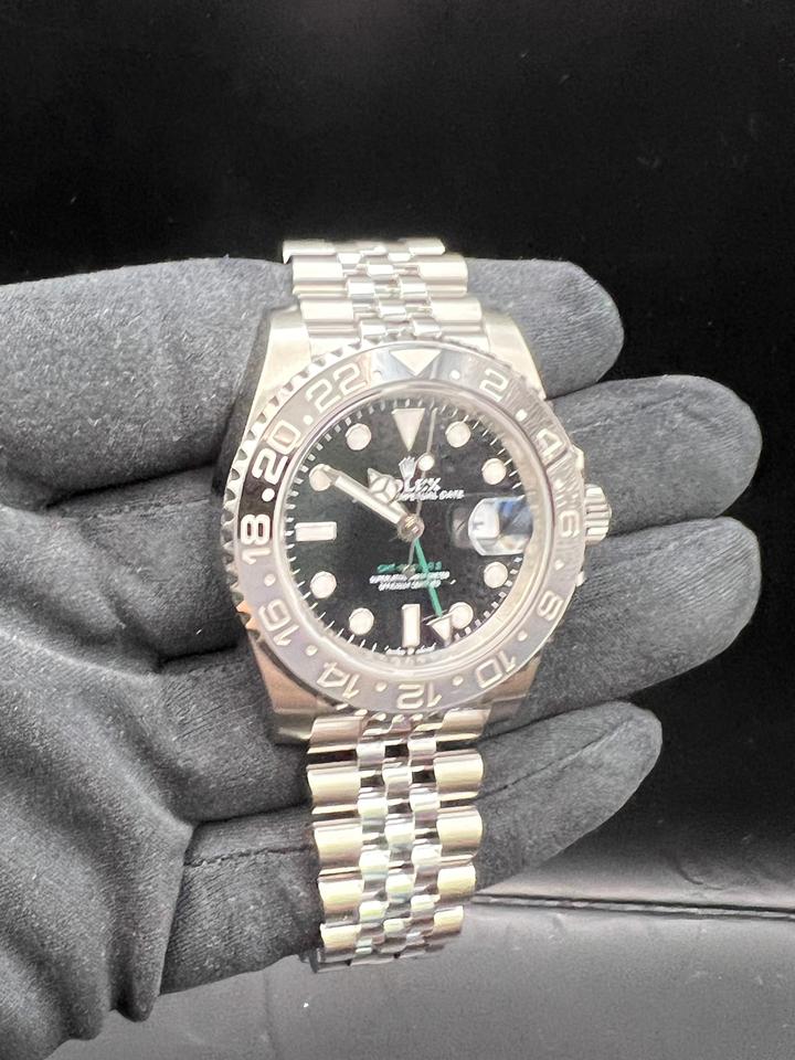 Rolex GMT-Master II Bruce Wayne 126710GRNR