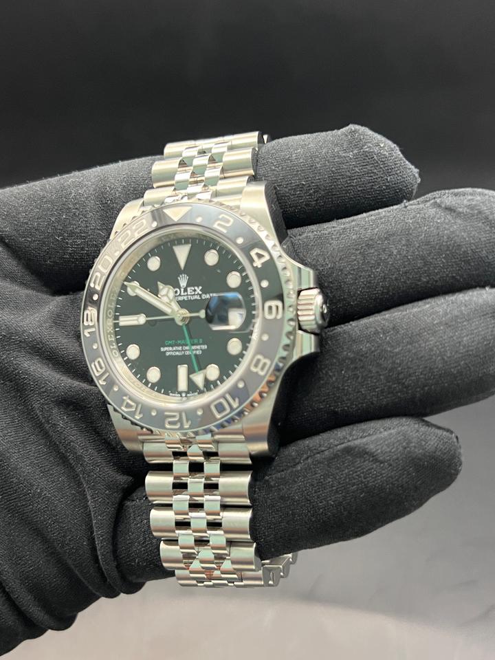 Rolex GMT-Master II Bruce Wayne 126710GRNR