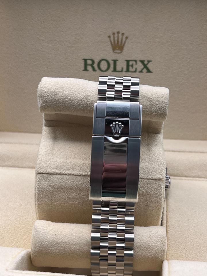 Rolex GMT-Master II Bruce Wayne 126710GRNR