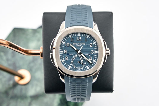 Patek Philippe Aquanaut Travel Time 5164G 40.8mm White Gold Blue Dial