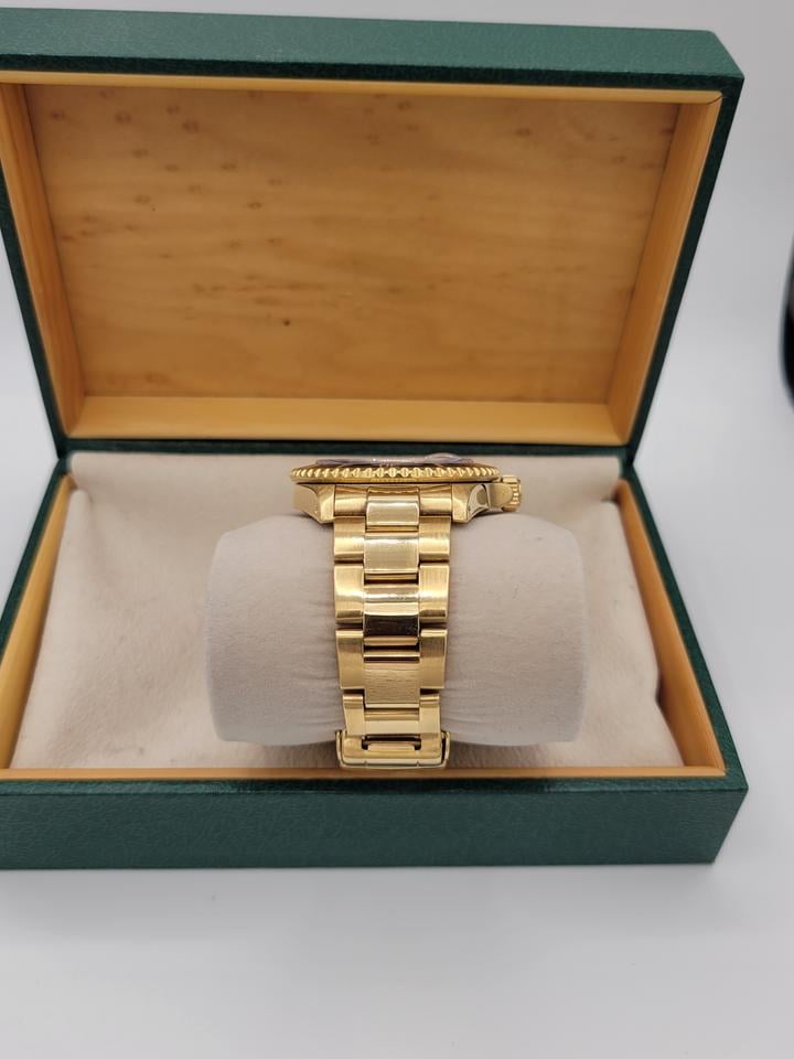 Rolex Submariner Date 16618 18K Yellow Gold Black Dial
