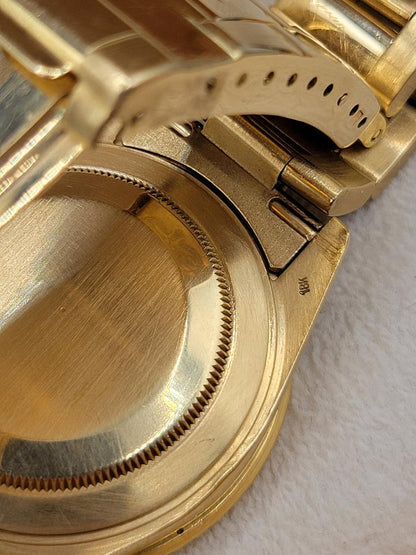 Rolex Submariner Date 16618 18K Yellow Gold Black Dial