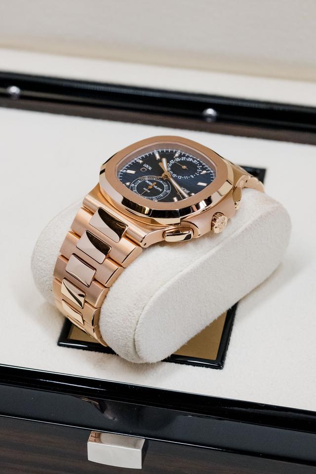 Patek Philippe Nautilus Travel Time Rose Gold Blue Dial