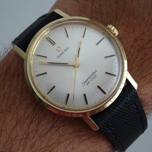 Omega Seamaster DeVille Vintage Ref. 135.020 18K Gold Onyx Dial