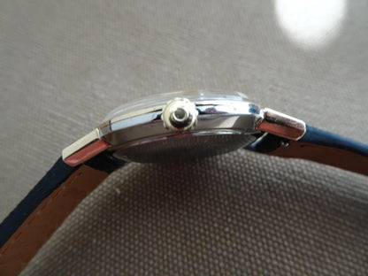 Omega Seamaster DeVille Vintage Ref. 135.020 18K Gold Onyx Dial