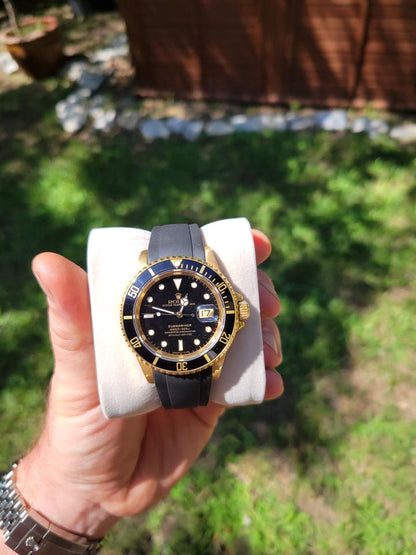 Rolex Submariner Date 16618 18K Yellow Gold Black Dial