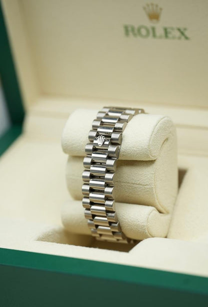 Rolex Day-Date 36 18239 White Gold Grey Jubilee Diamond Dial