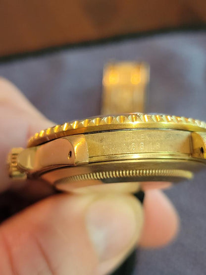 Rolex Submariner Date 16618 18K Yellow Gold Black Dial