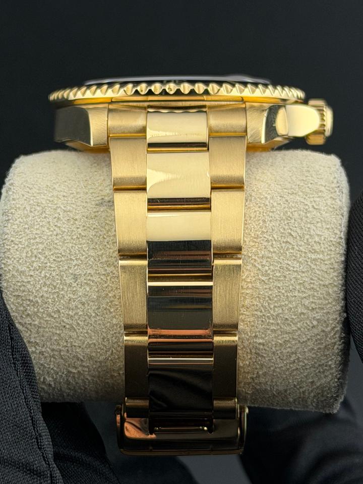 Rolex Submariner Date 16618 18K Yellow Gold Serti Dial