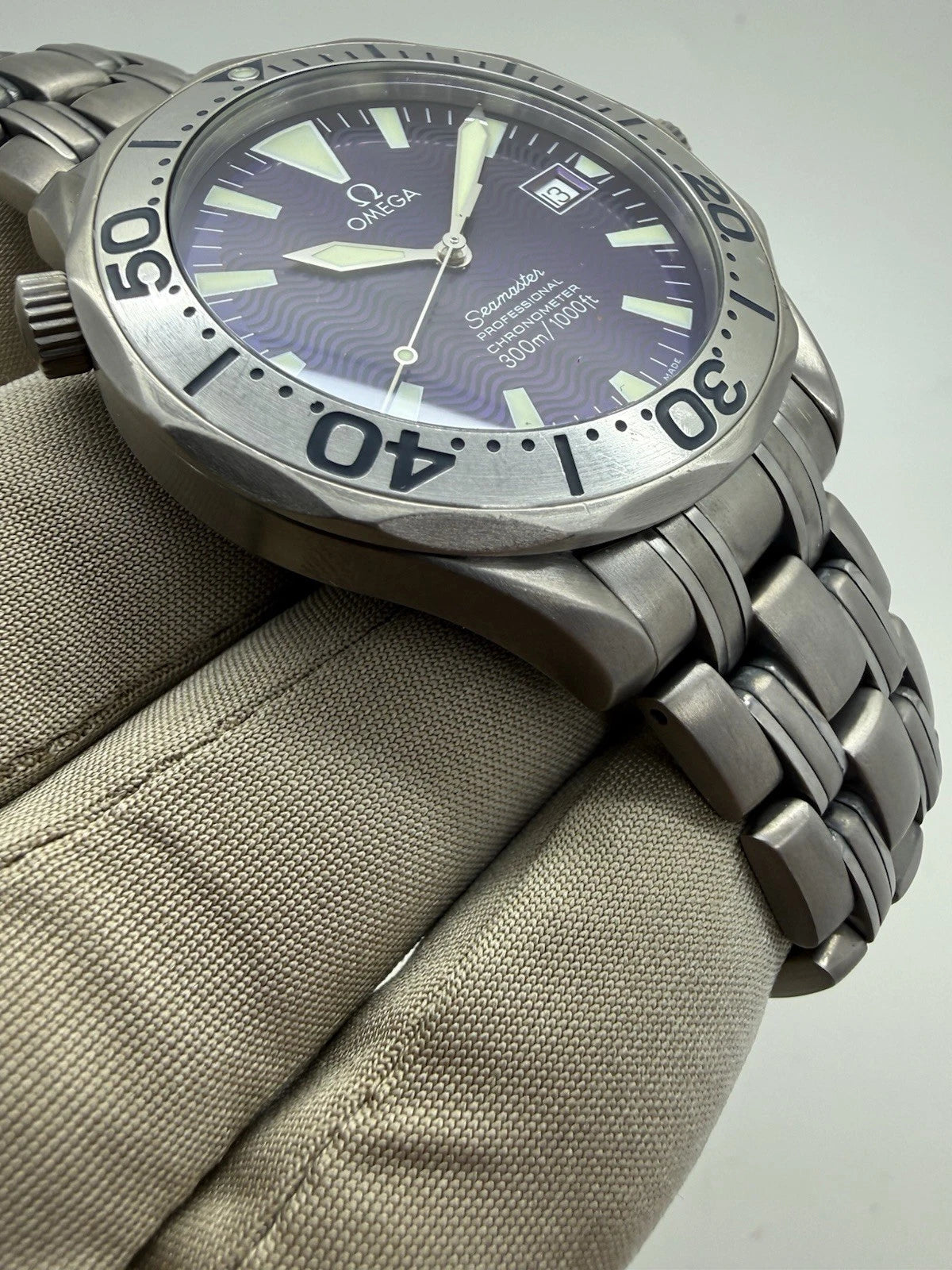 Omega Seamaster Professional 2231.80 Titanium 41mm Purple Blue Dial
